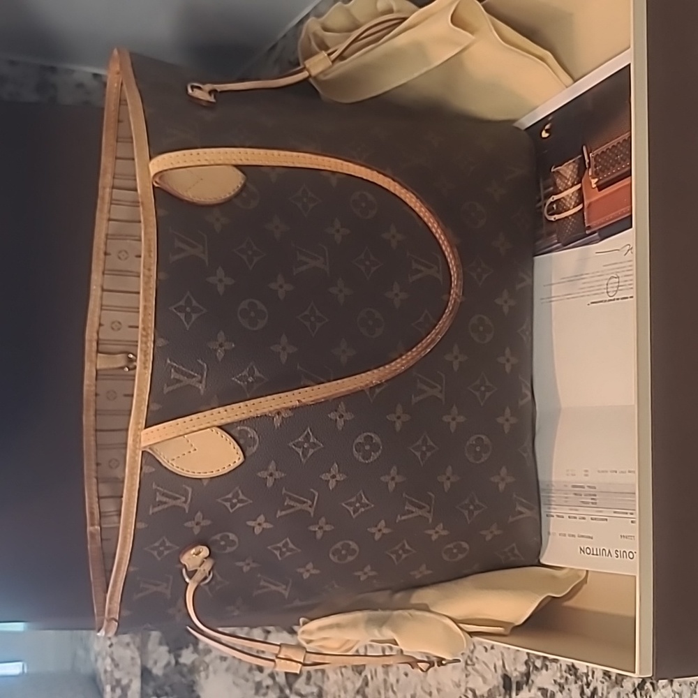 Louis Vuitton Neverful